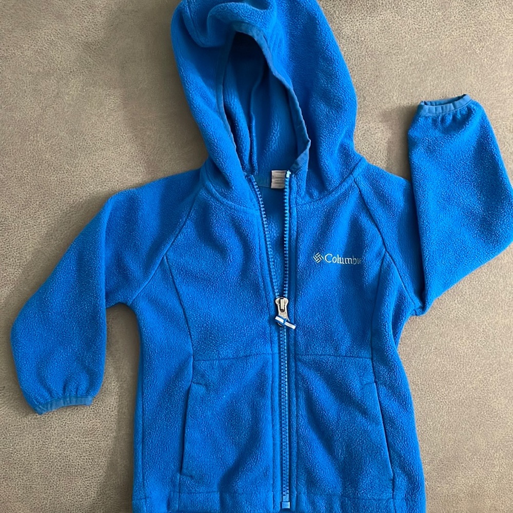 Columbia blue hooded sweater 12-18 months